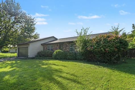 22042 Sandybrook Drive South Bend IN 46628