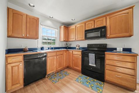 22042 Sandybrook Drive South Bend IN 46628
