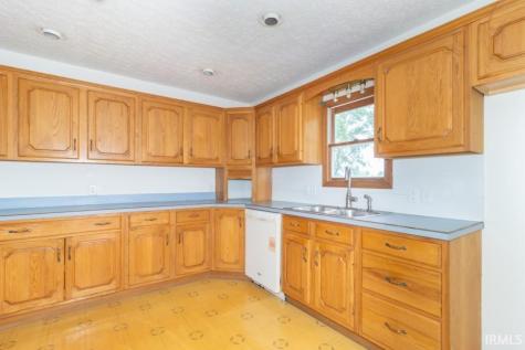 1109 S County Road 250 E New Castle IN 47362