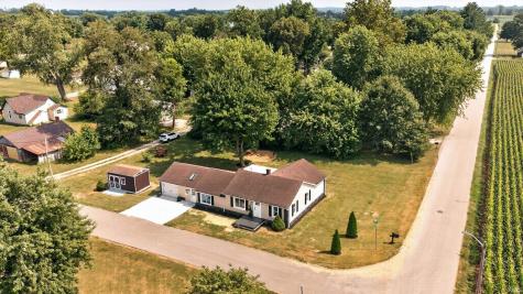 609 Harrah Street Worthington IN 47471