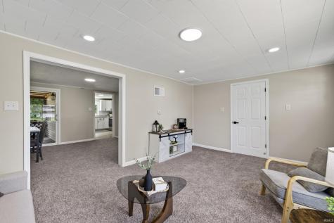 609 Harrah Street Worthington IN 47471