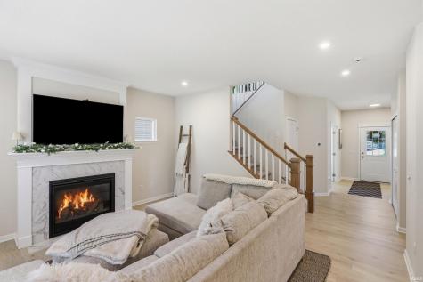 1126 Mosaic Street Huntertown IN 46748