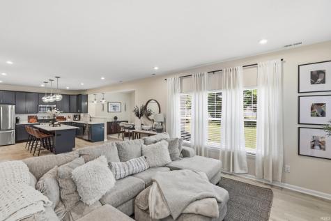 1126 Mosaic Street Huntertown IN 46748