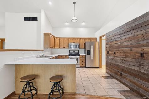 846 N Timberline Circle Warsaw IN 46582