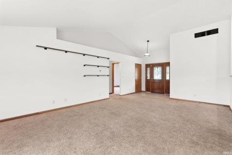 846 N Timberline Circle Warsaw IN 46582