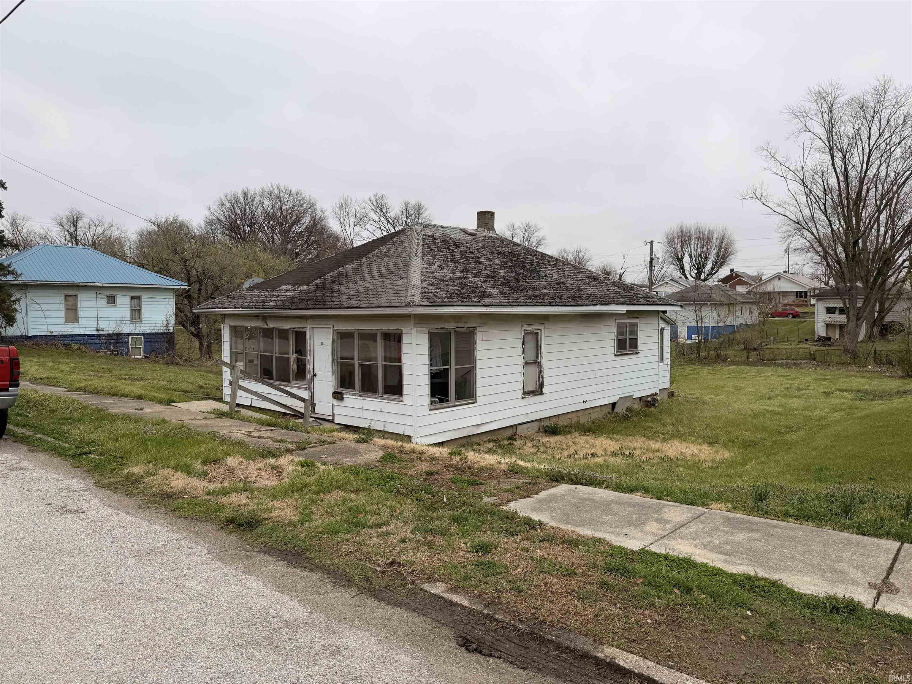 1004 N Washington Street Bicknell IN 47512