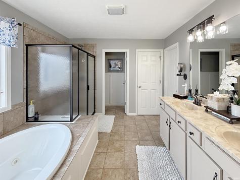 5472 W Hoge Drive Bloomington IN 47403