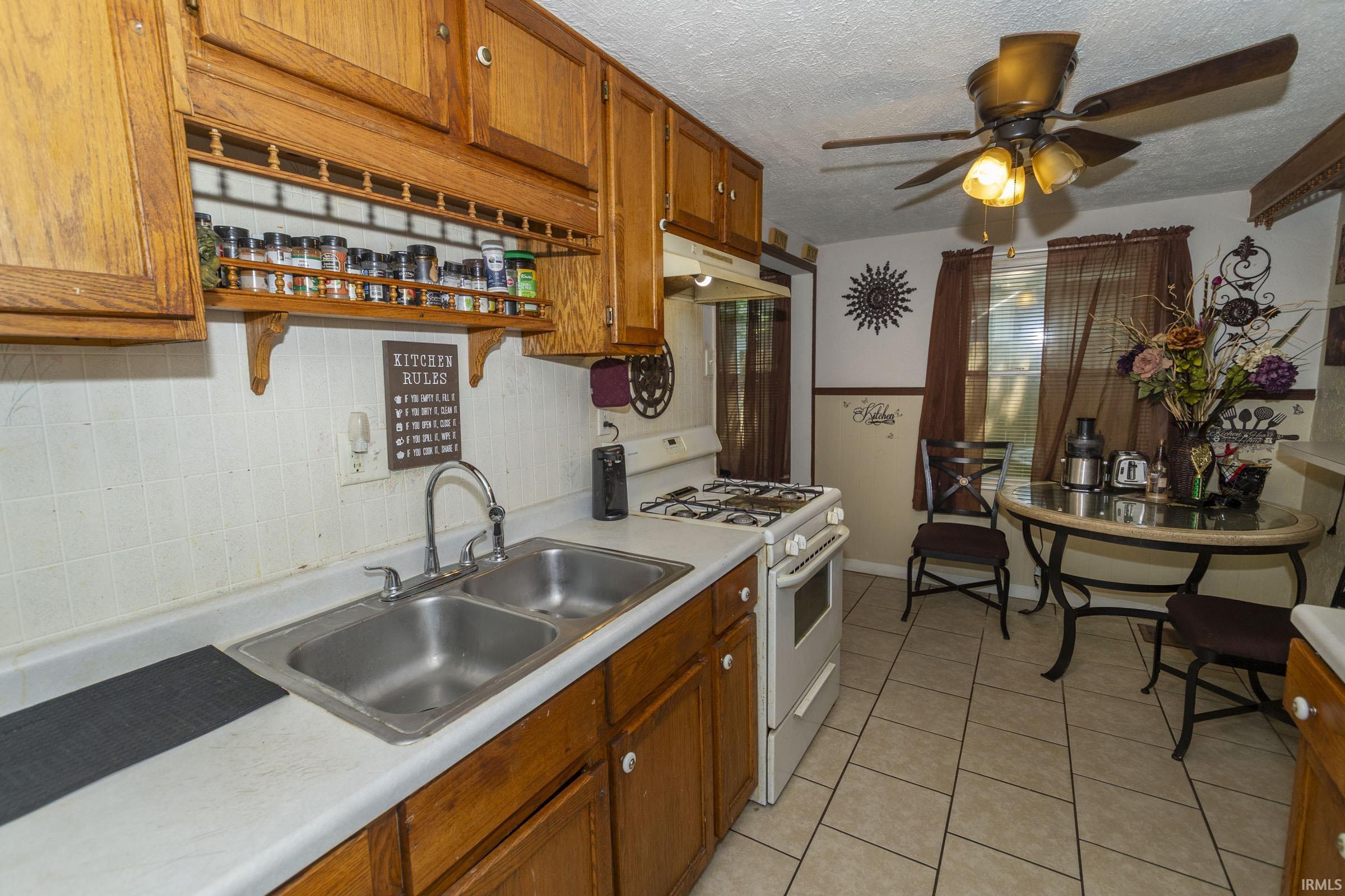 1111 Kinyon Street South Bend IN 46616