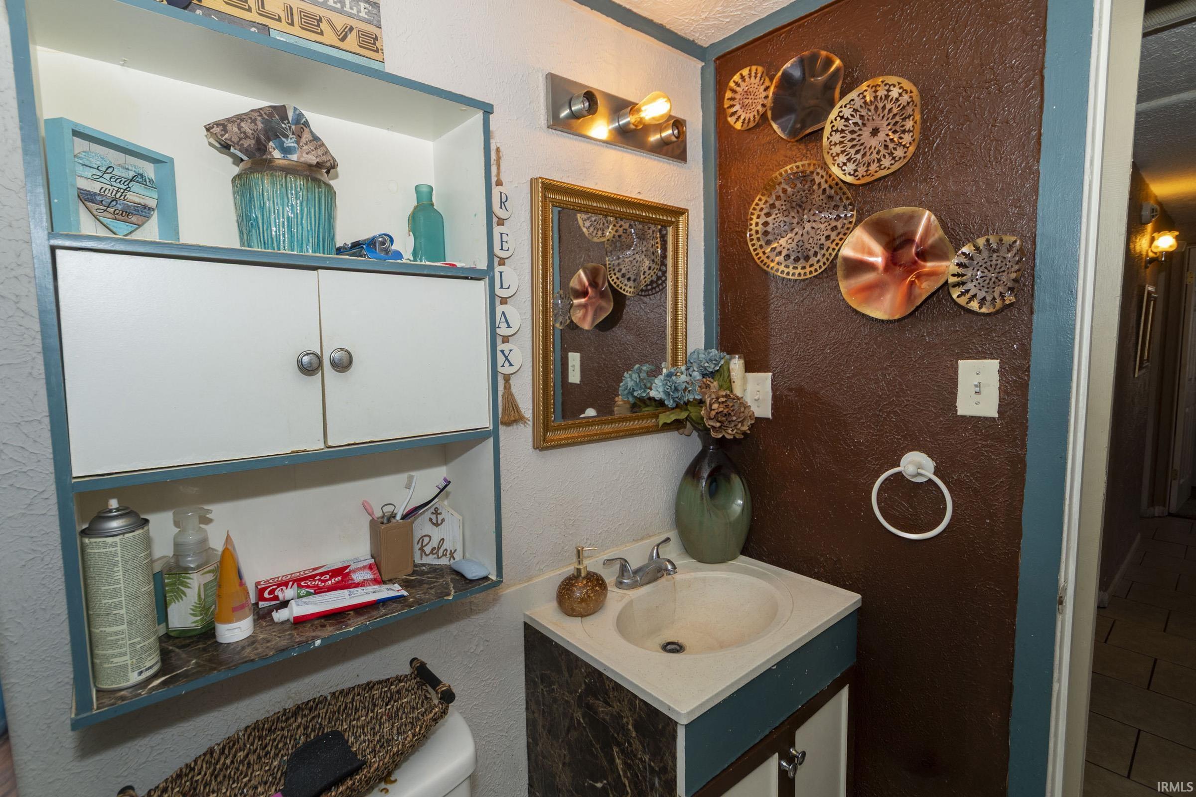 1111 Kinyon Street South Bend IN 46616