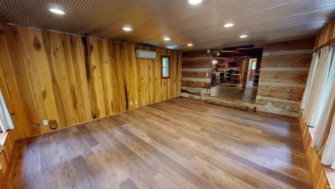 6597 S State Road 257 Velpen IN 47590