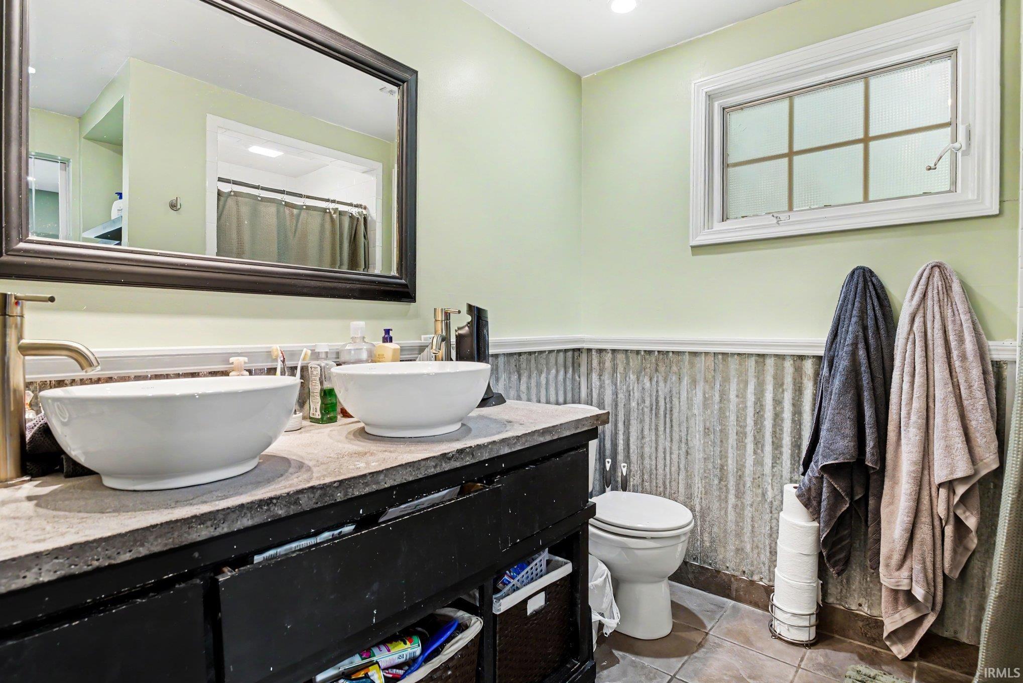 2720 Hilltop Drive South Bend IN 46614