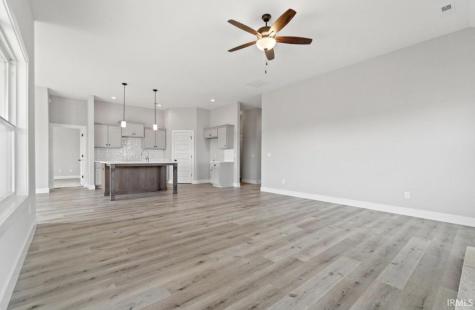 1572 Hager Way Fort Wayne IN 46818