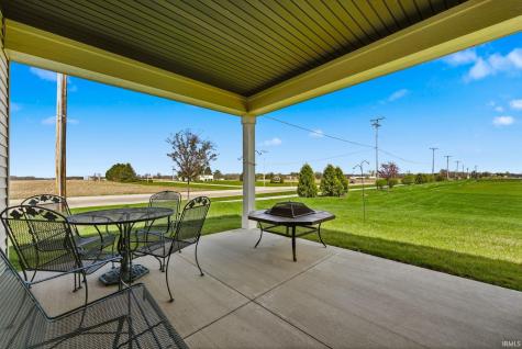 1572 Hager Way Fort Wayne IN 46818
