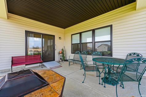 1572 Hager Way Fort Wayne IN 46818