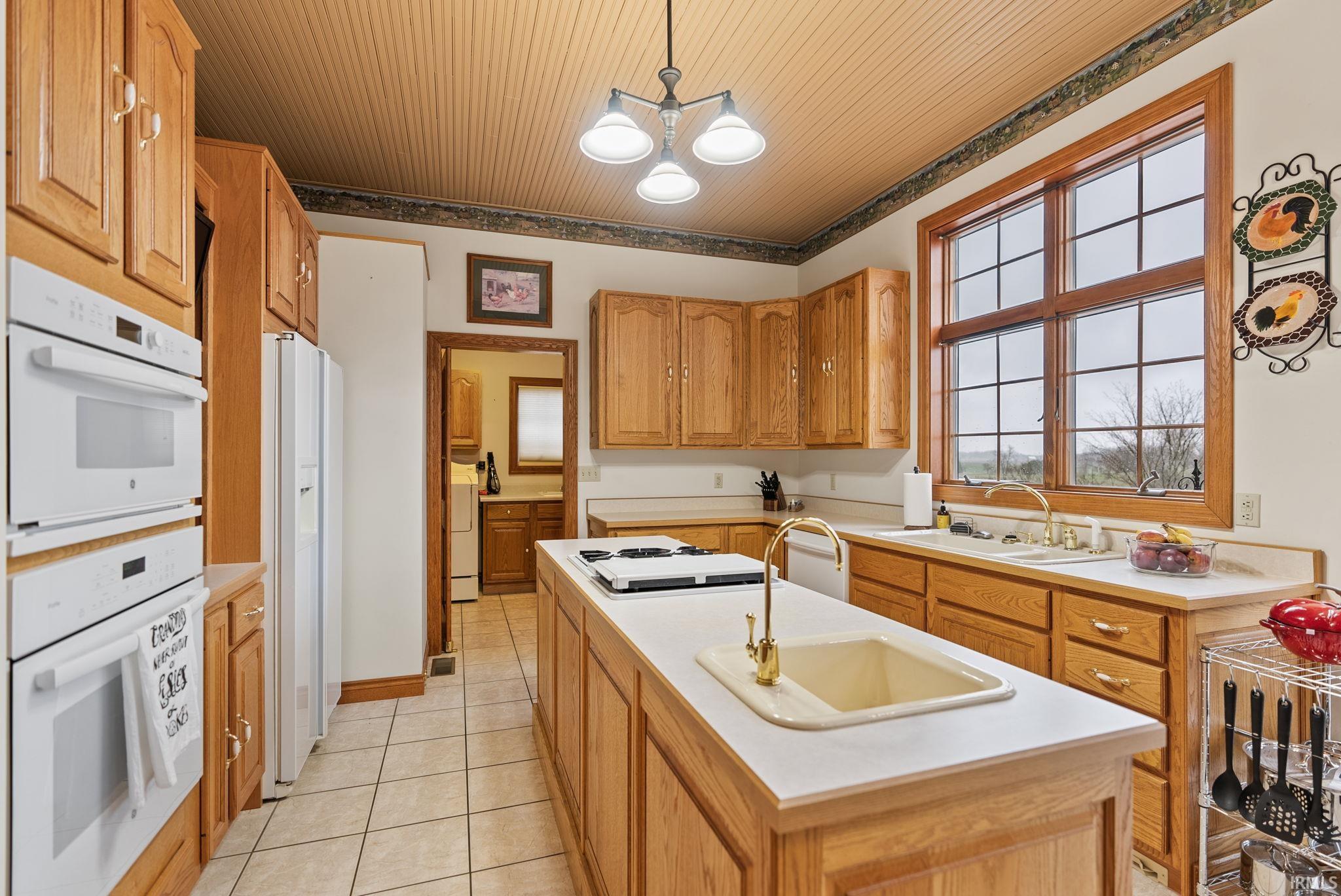 12385 N Camelot Trail Milford IN 46542