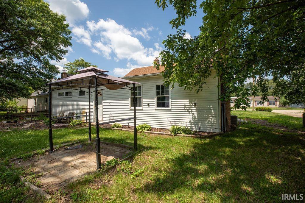 307 Maple Street Walkerton IN 46574