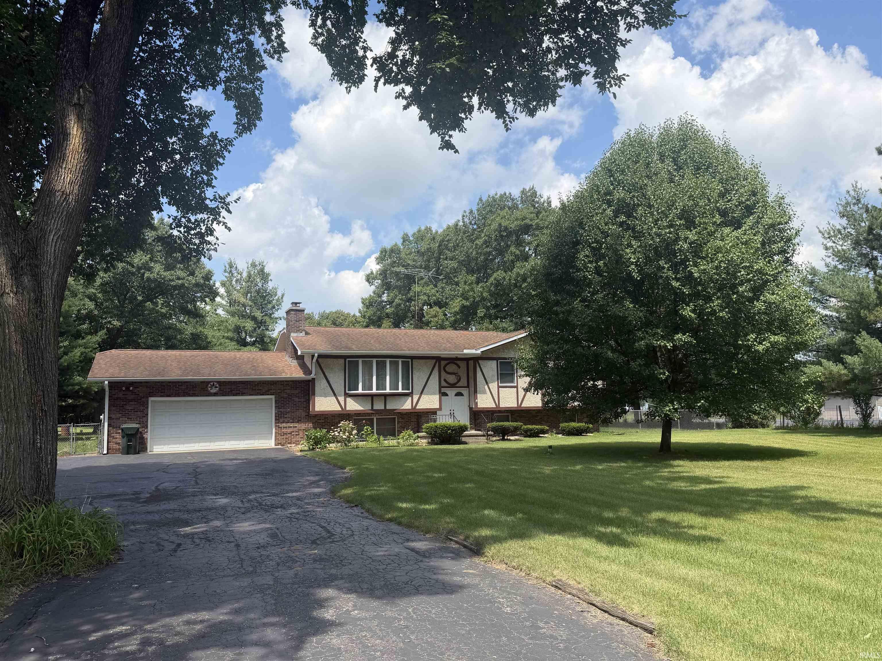 2525 S 350 E. Knox IN 46534