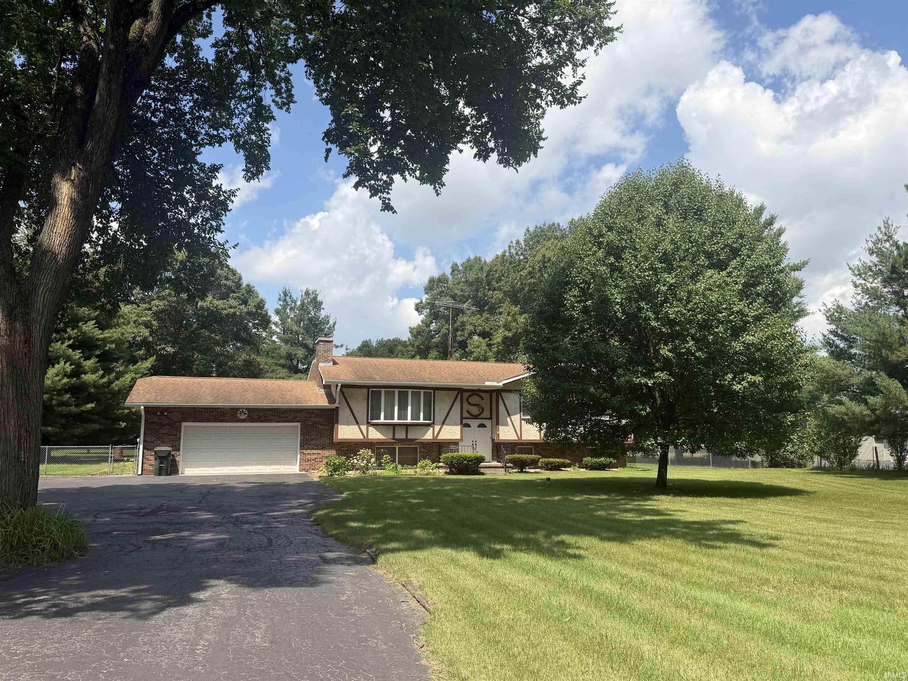 2525 S 350 E. Knox IN 46534