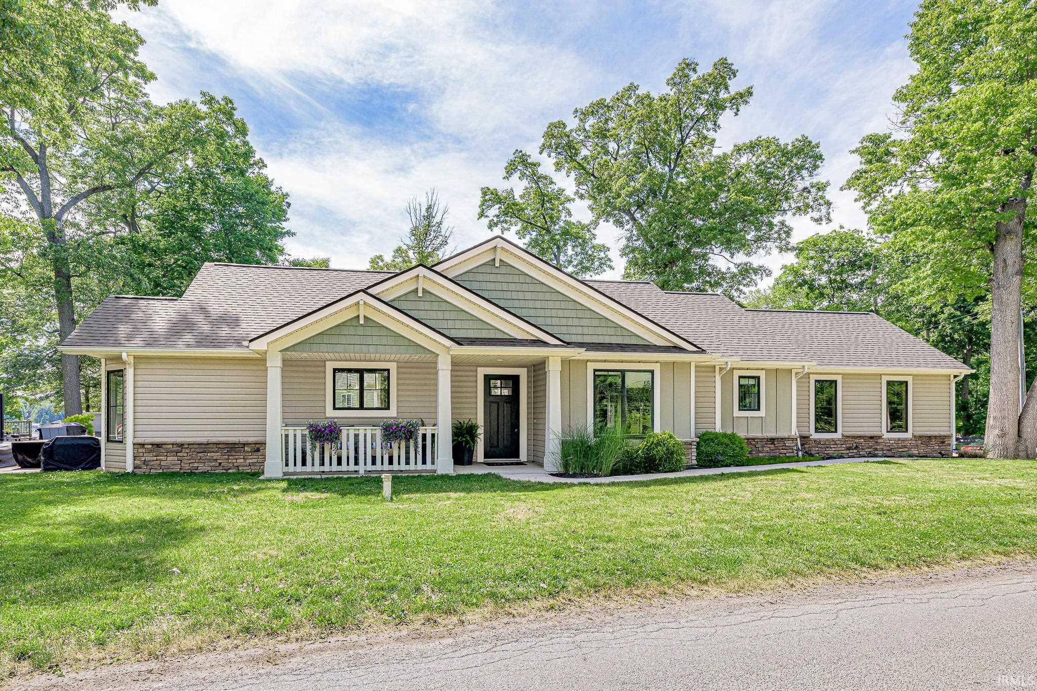 5498 S 980 E Wolcottville IN 46795