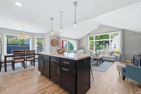 5498 S 980 E Wolcottville IN 46795
