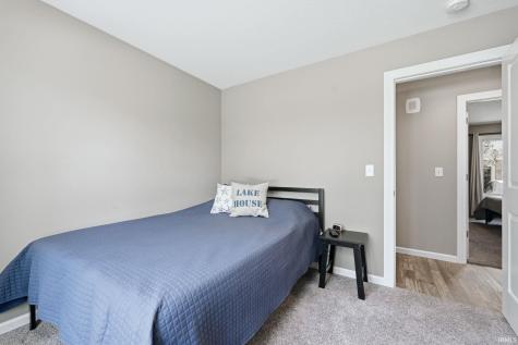 5498 S 980 E Wolcottville IN 46795