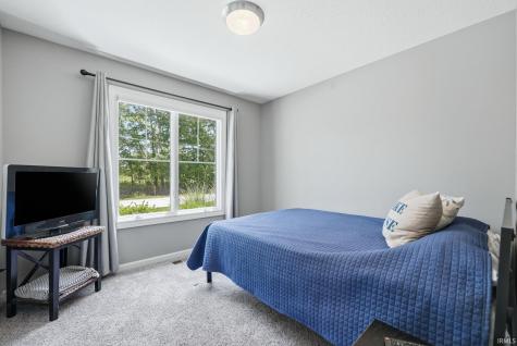 5498 S 980 E Wolcottville IN 46795
