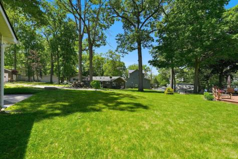 5498 S 980 E Wolcottville IN 46795
