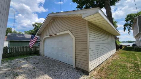8121 N Tippecanoe Drive Walkerton IN 46574
