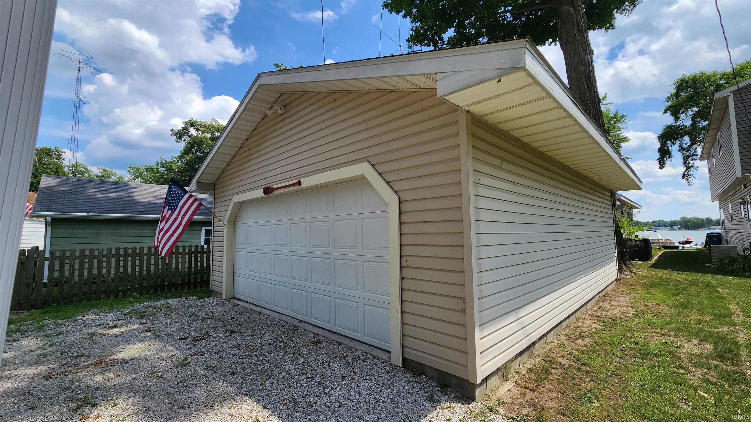 8121 N Tippecanoe Drive Walkerton IN 46574