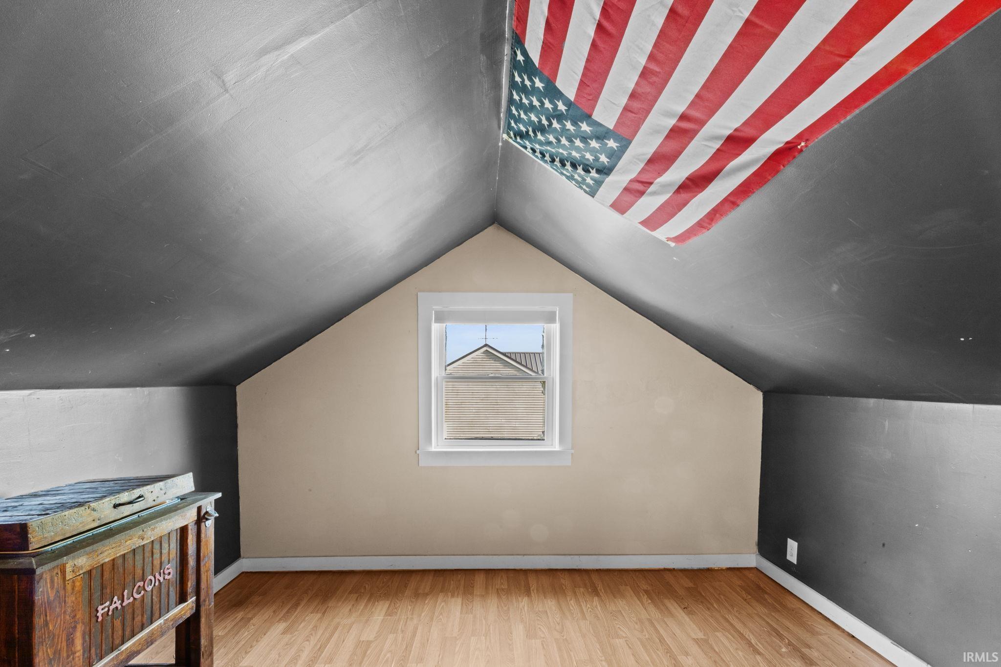 203 N Oakland Avenue Nappanee IN 46550