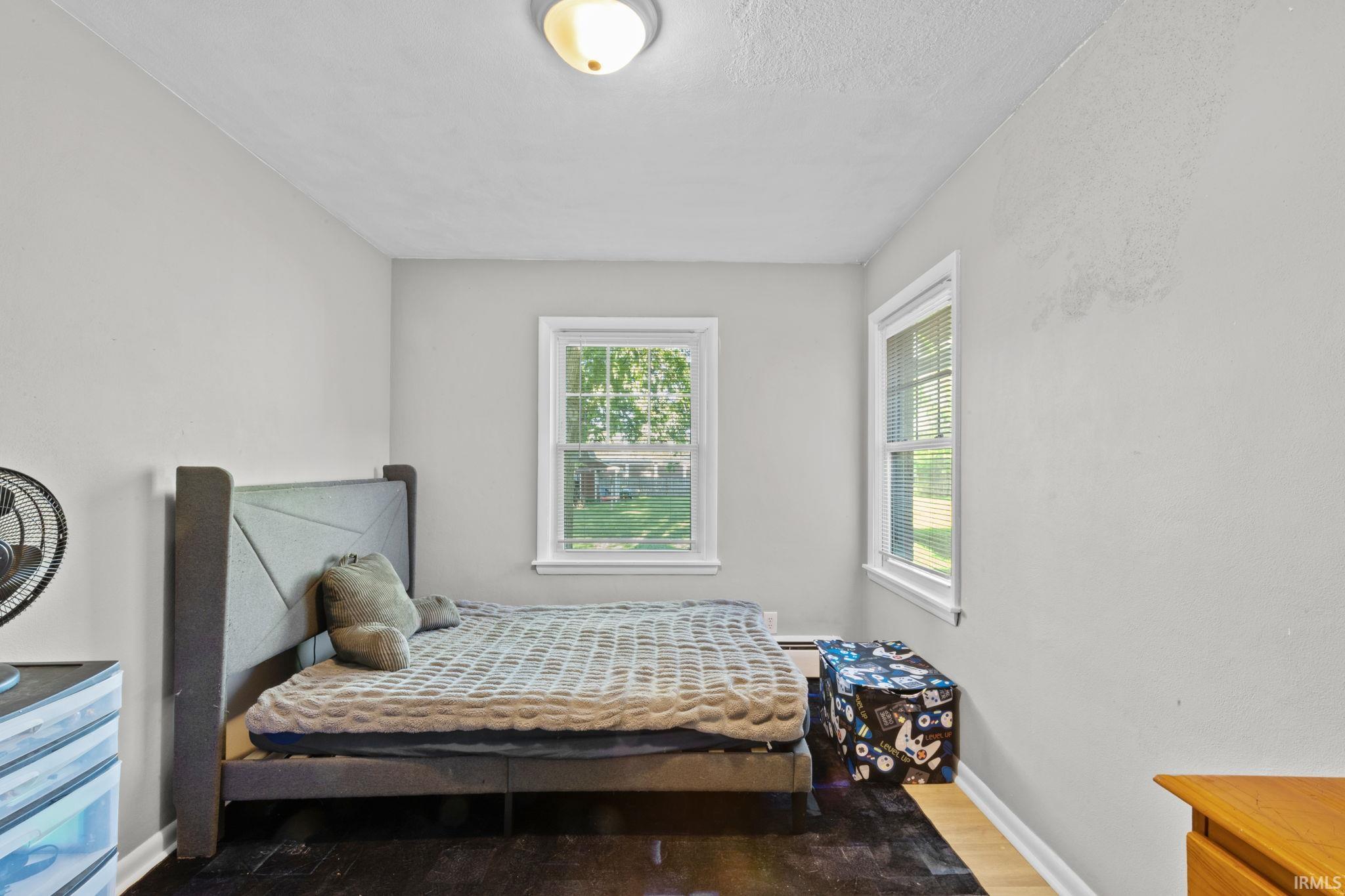 203 N Oakland Avenue Nappanee IN 46550