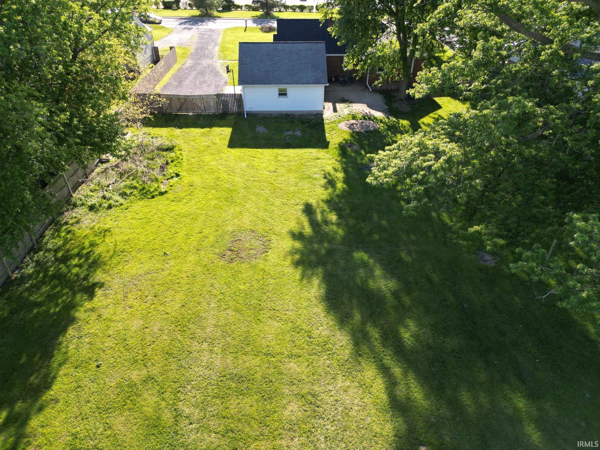 203 N Oakland Avenue Nappanee IN 46550