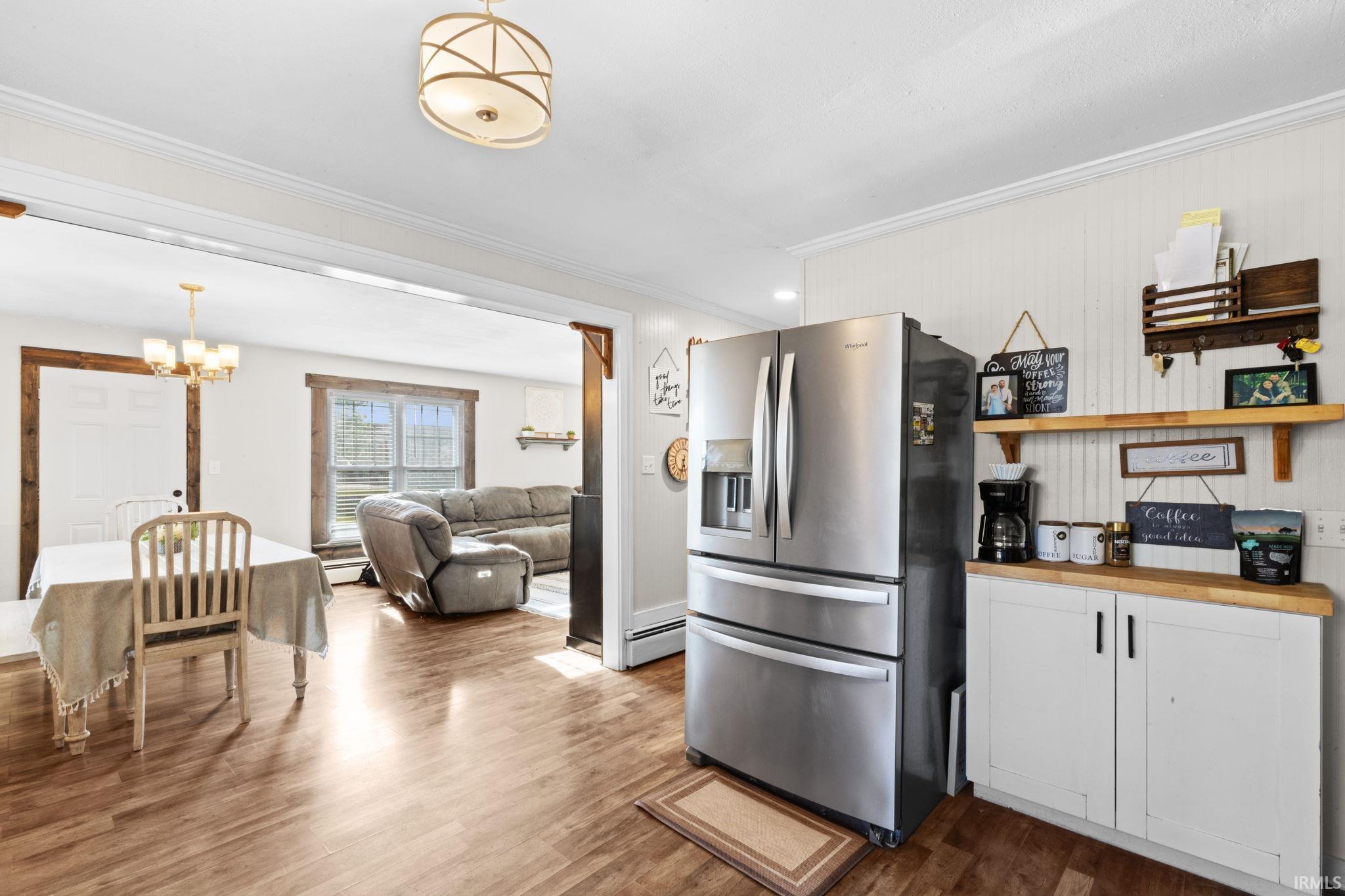 203 N Oakland Avenue Nappanee IN 46550