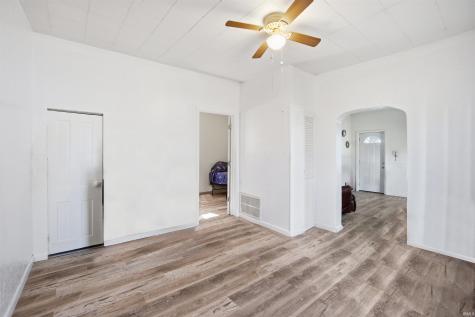 1613 W 1st Street Marion IN 46952