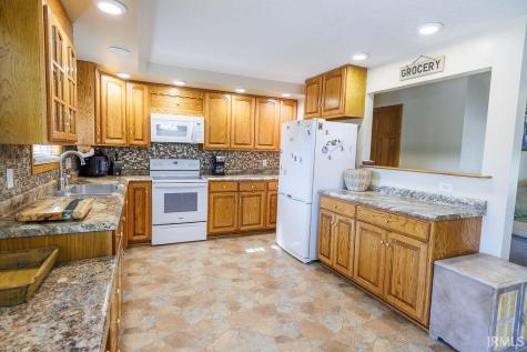 7266 Locust Lake West Drive Spencer IN 47460
