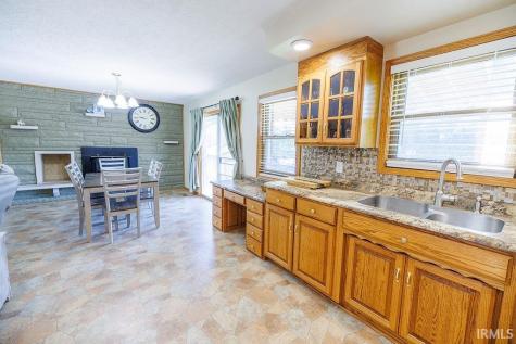 7266 Locust Lake West Drive Spencer IN 47460