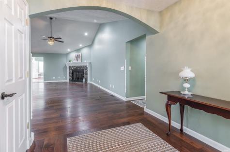 9120 Clear Creek Drive Evansville IN 47711