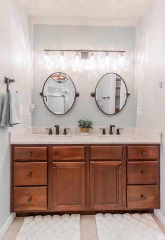9120 Clear Creek Drive Evansville IN 47711
