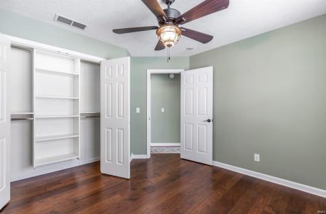 9120 Clear Creek Drive Evansville IN 47711