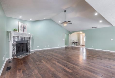 9120 Clear Creek Drive Evansville IN 47711