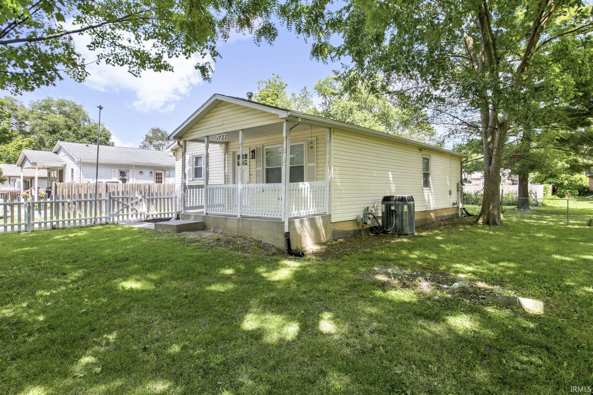 1722 Fremont Street South Bend IN 46628