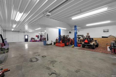 525 Boone Lane Mitchell IN 47446