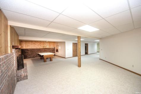 8949 Kirkridge Bluff Lafayette IN 47905
