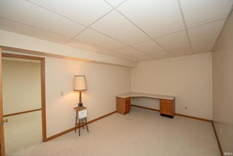 8949 Kirkridge Bluff Lafayette IN 47905