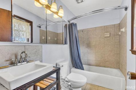 4425 E Cambridge Court Bloomington IN 47408