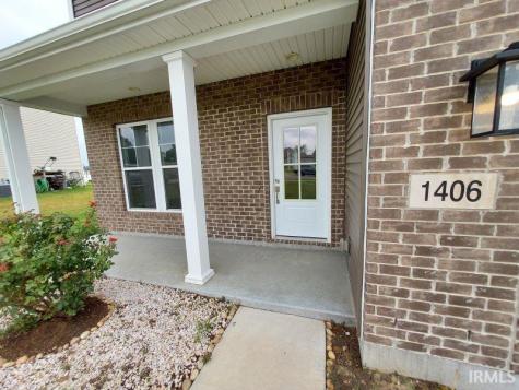 1406 N Hunters Crossing Pass Huntingburg IN 47542