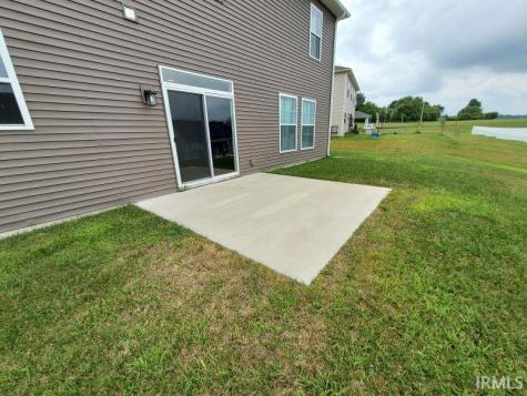 1406 N Hunters Crossing Pass Huntingburg IN 47542