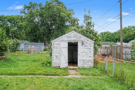 19796 Gilmer Street South Bend IN 46614