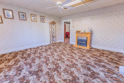 205 S Franklin Street Parker City IN 47368