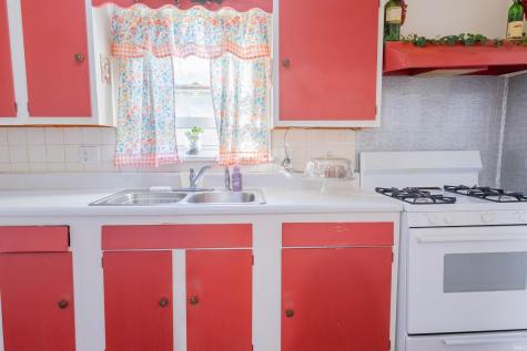 205 S Franklin Street Parker City IN 47368